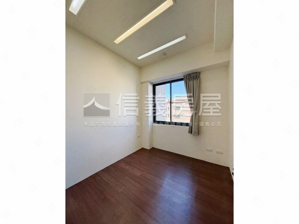 煙波行館精美4房房屋室內格局與周邊環境