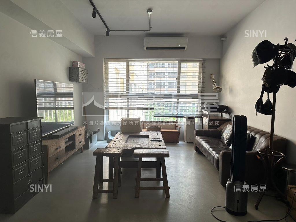 ＭＭ２１樹梢戶三房有車位房屋室內格局與周邊環境