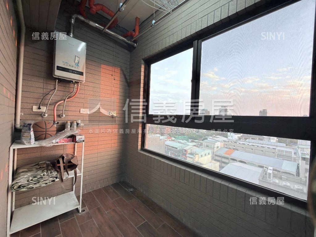 視野朝南高樓☆２房平車房屋室內格局與周邊環境