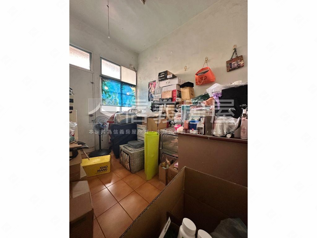 邊間大地坪透天房屋室內格局與周邊環境