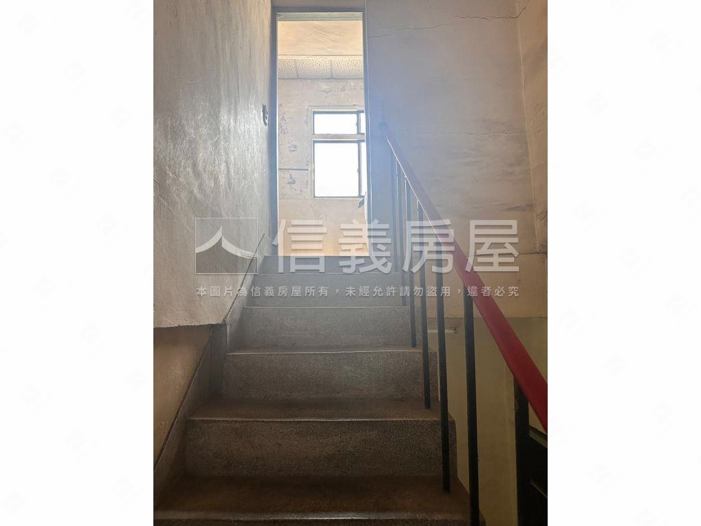 邊間大地坪透天房屋室內格局與周邊環境