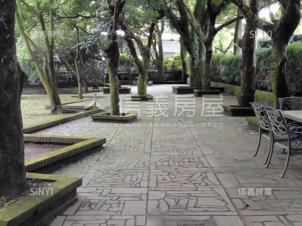 青山環抱～價錢可談房屋室內格局與周邊環境