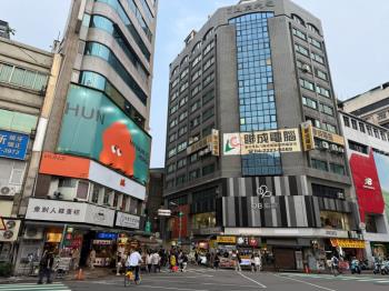 一中商圈育才街破百坪店套