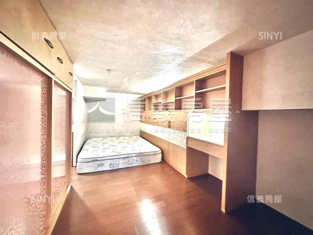 次高樓層．樓中堡房屋室內格局與周邊環境