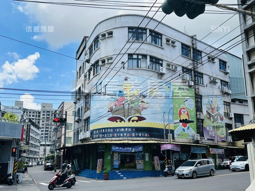 大東捷運旁大地坪角窗透店房屋室內格局與周邊環境