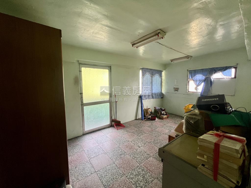 近高餐靜謐透天宅房屋室內格局與周邊環境