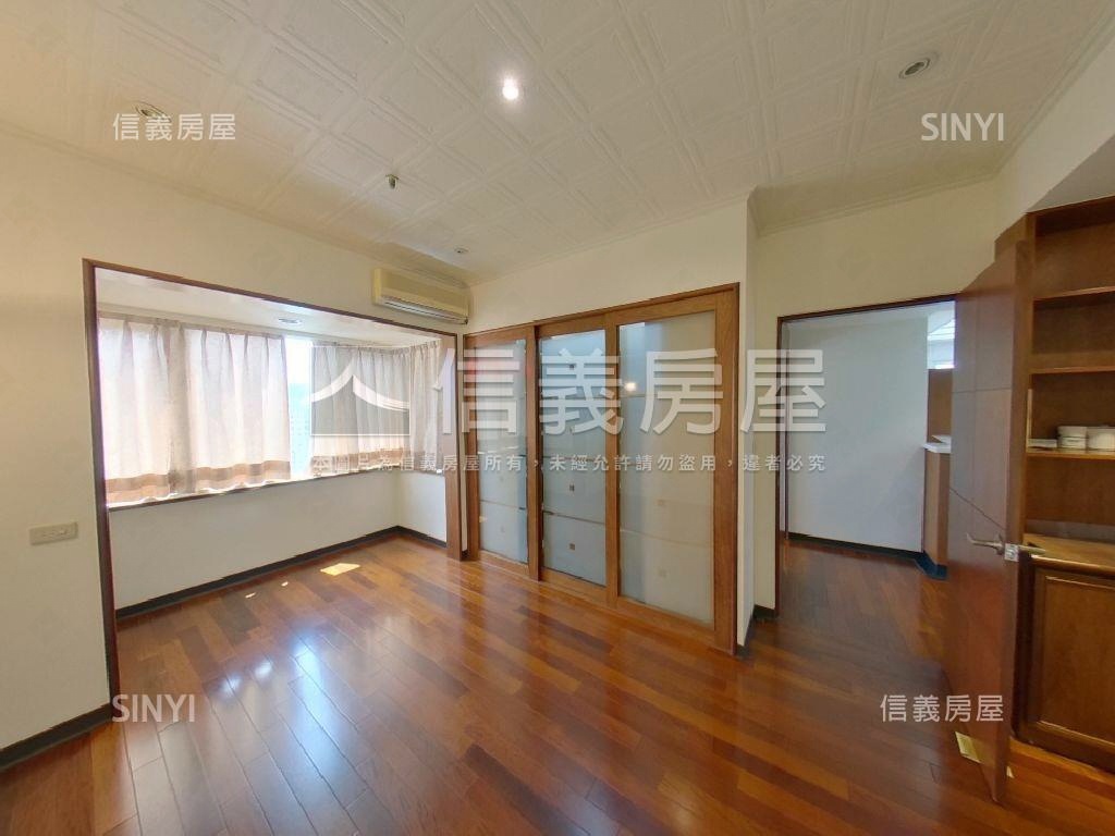 捷運中和‧童話特區房屋室內格局與周邊環境