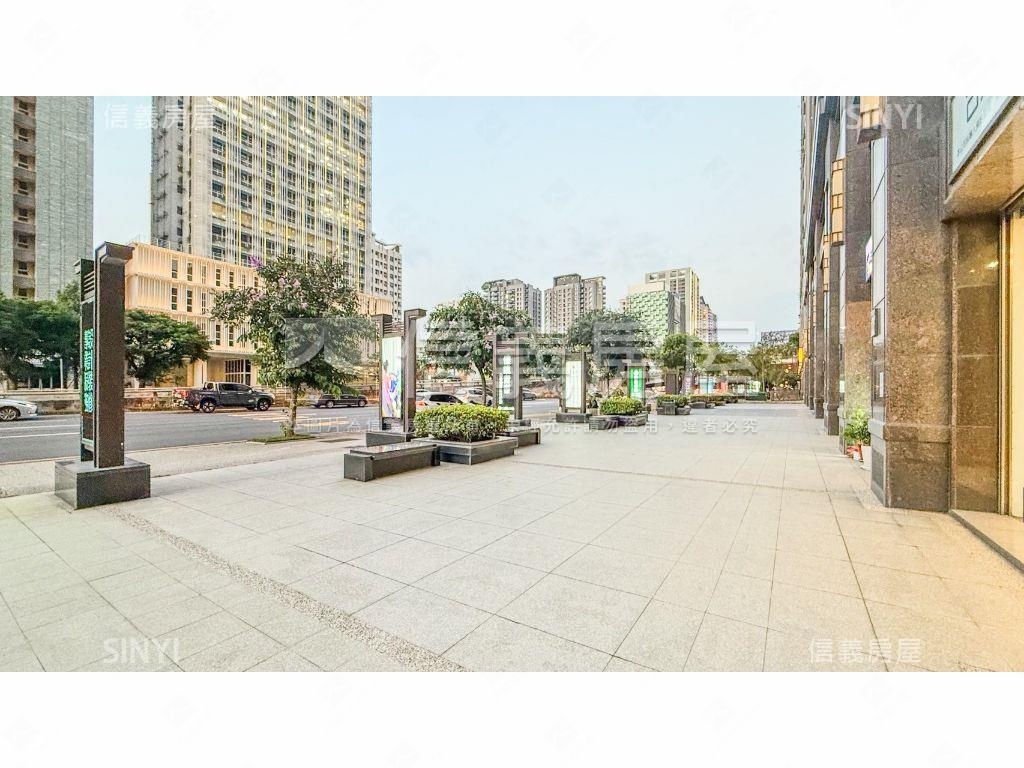 ★中港ＴｈｅＯＮＥ樓店１房屋室內格局與周邊環境