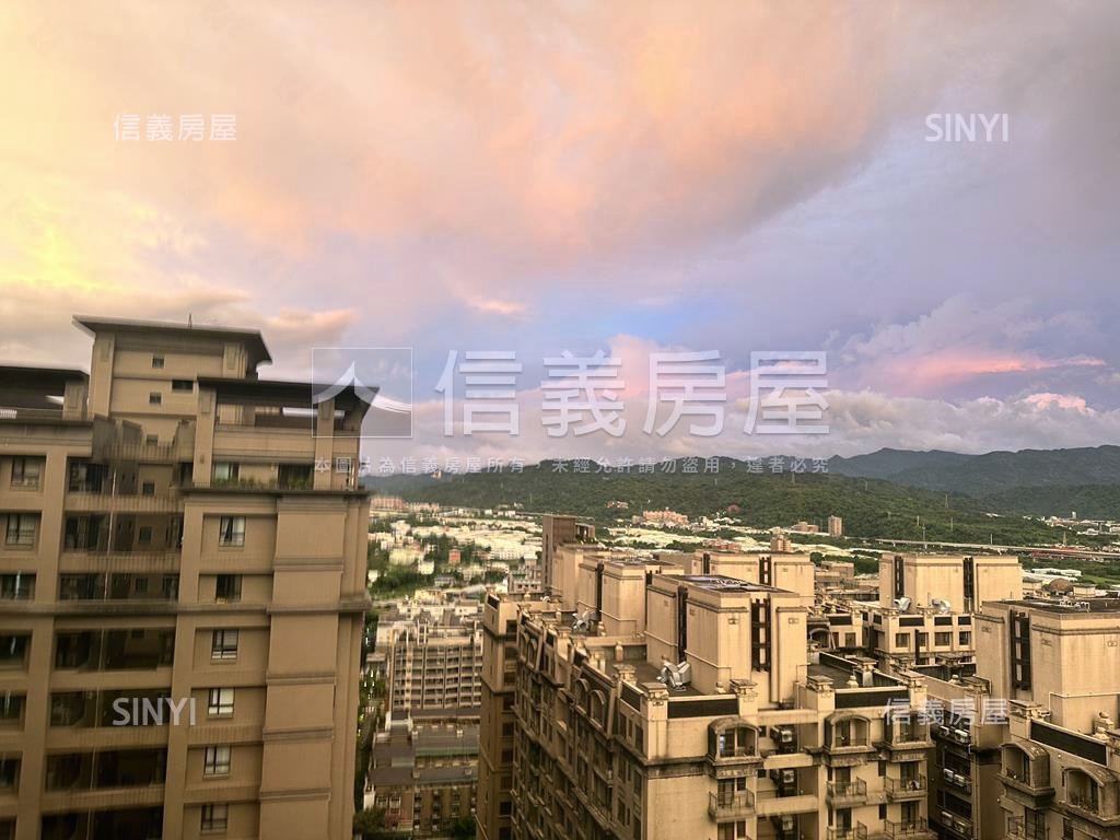專任哈佛日出山景衛浴開窗房屋室內格局與周邊環境