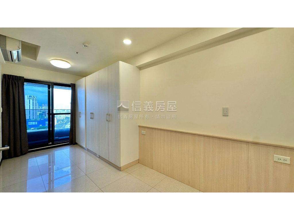 低於行情次頂樓２房大平車房屋室內格局與周邊環境