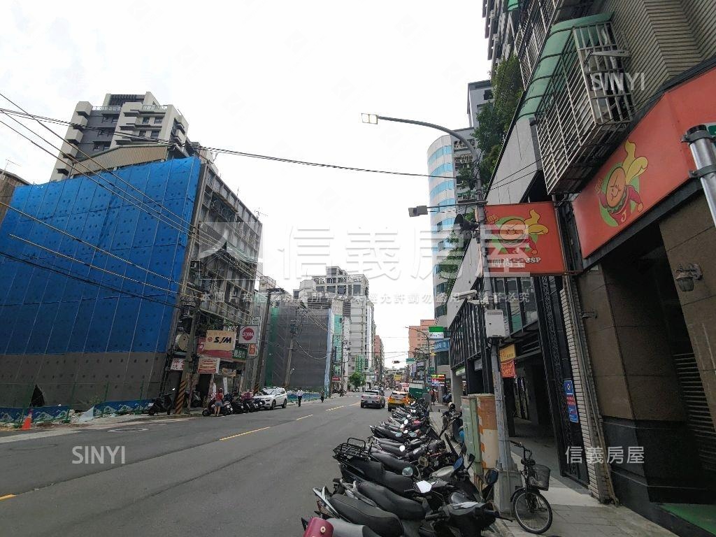 近台北橋大戶電梯收租房屋室內格局與周邊環境