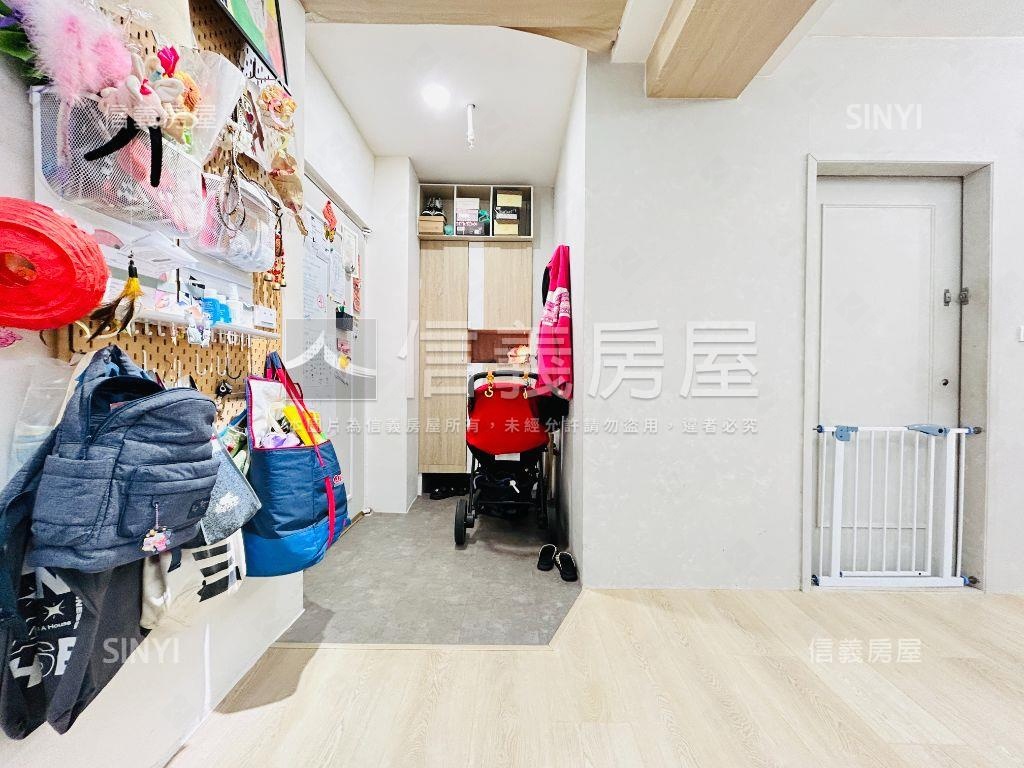 新市鎮美妝大空間起家厝房屋室內格局與周邊環境