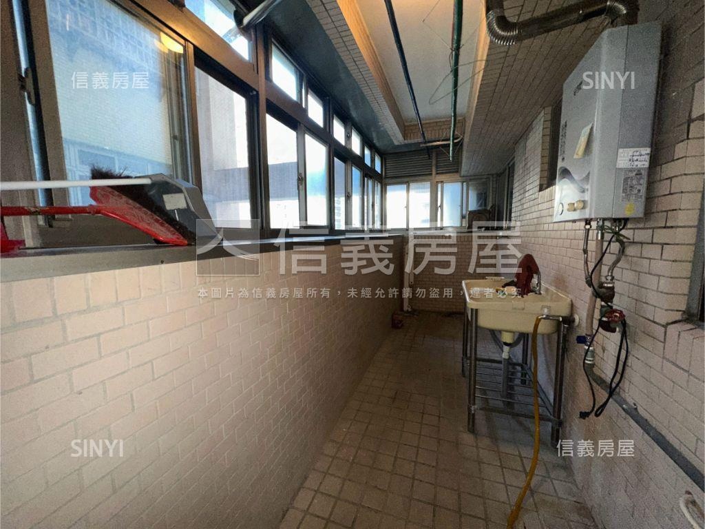 大鵬三房坡平車位✨房屋室內格局與周邊環境