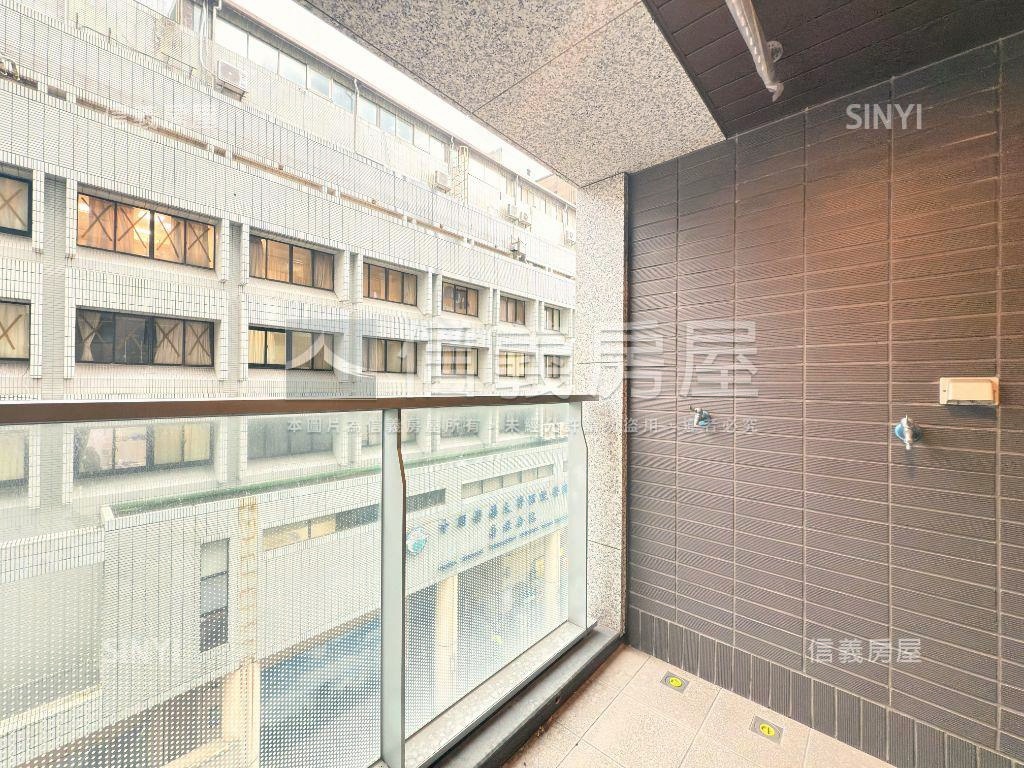 內湖捷運。君碧典藏房屋室內格局與周邊環境