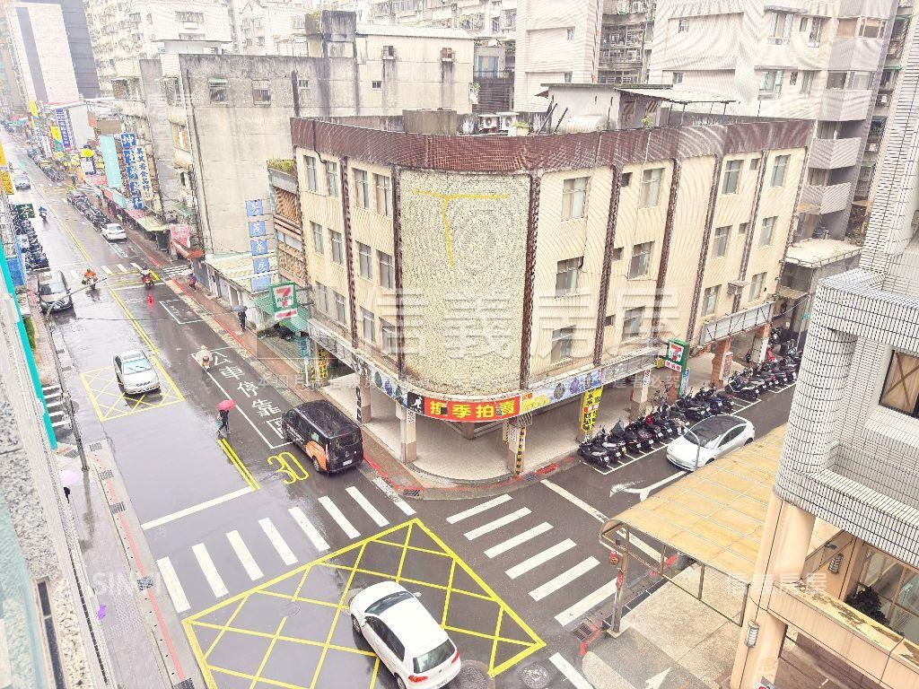 內湖捷運。君碧典藏房屋室內格局與周邊環境