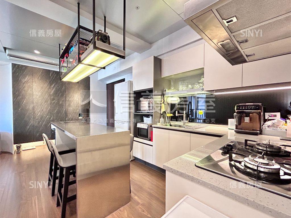 晴朗！高樓兩房平車美宅房屋室內格局與周邊環境