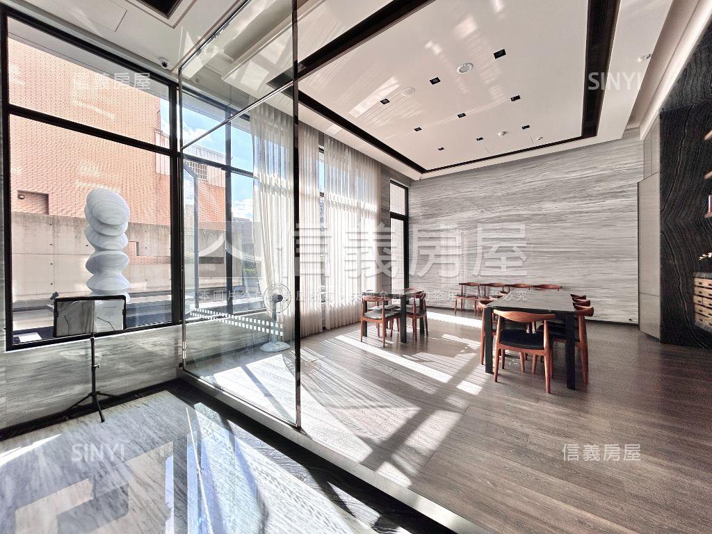 晴朗！高樓兩房平車美宅房屋室內格局與周邊環境