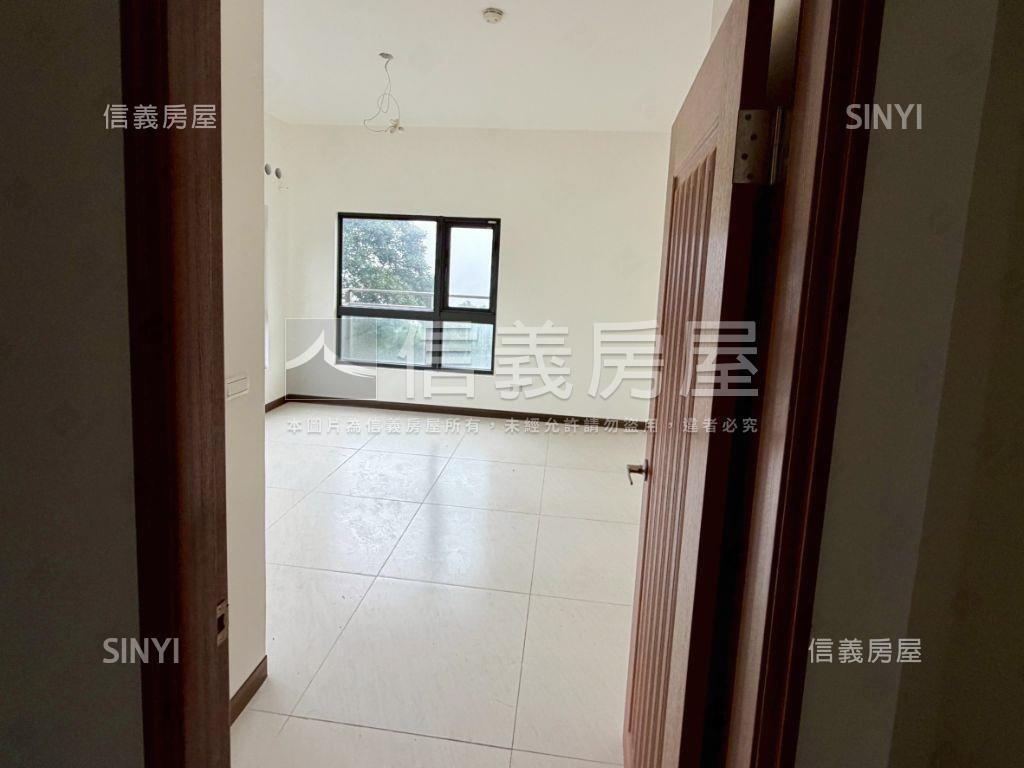 文山苑綠意大３房車位房屋室內格局與周邊環境