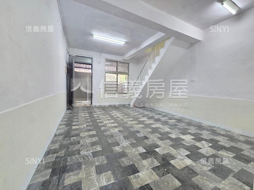 南區公英六街透天房屋室內格局與周邊環境