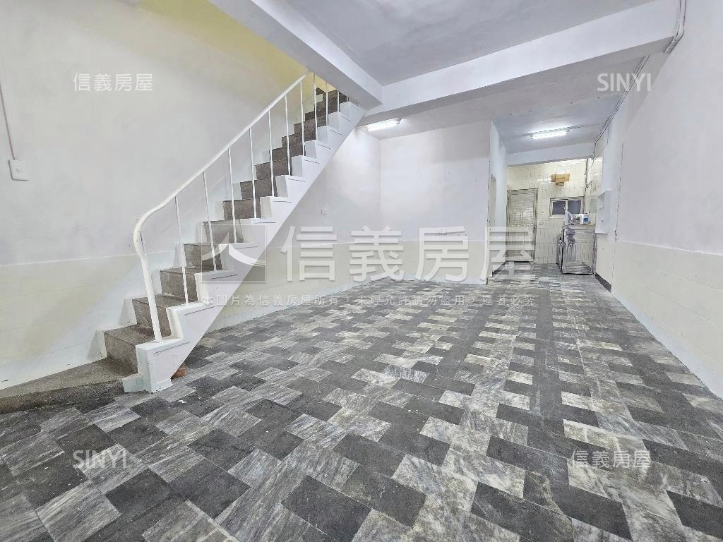 南區公英六街透天房屋室內格局與周邊環境