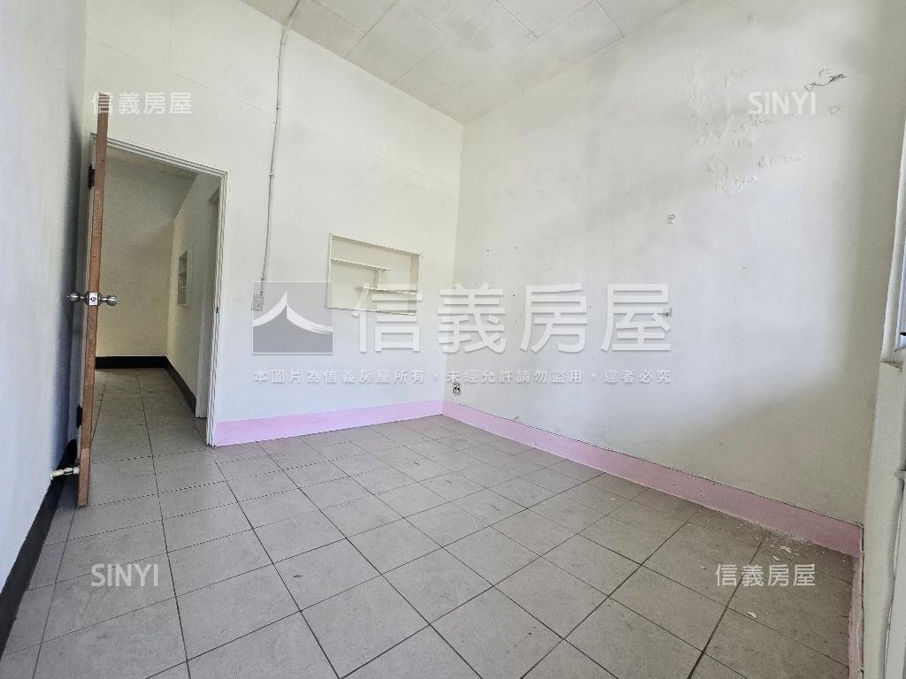 南區公英六街透天房屋室內格局與周邊環境