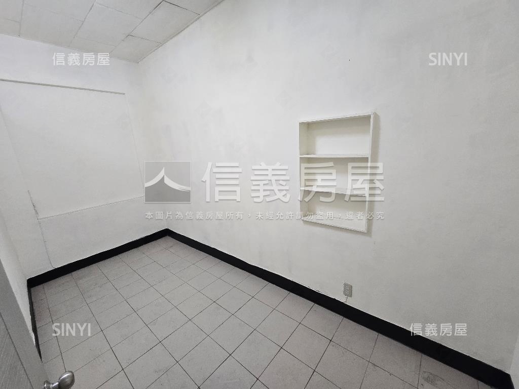 南區公英六街透天房屋室內格局與周邊環境
