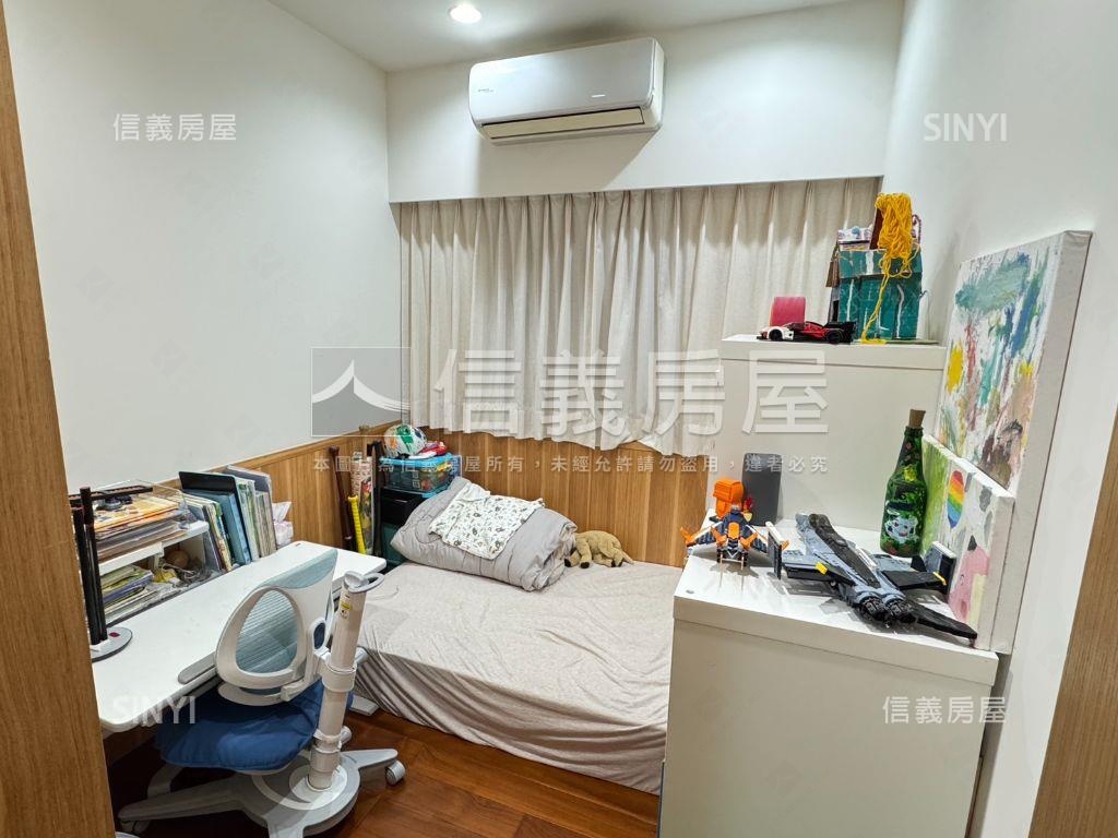 忠孝東路汐緻美妝２房車位房屋室內格局與周邊環境