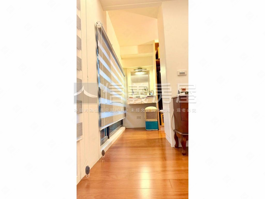 雙衛浴開窗｜圓家華首購宅房屋室內格局與周邊環境