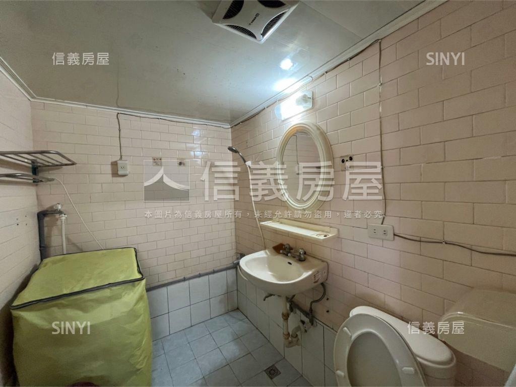 近澄清湖日出採光美宅房屋室內格局與周邊環境
