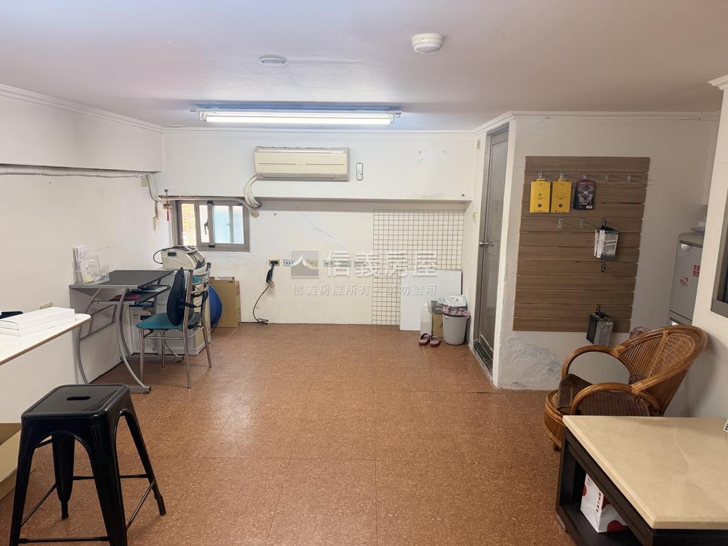 新埔一樓店面房屋室內格局與周邊環境