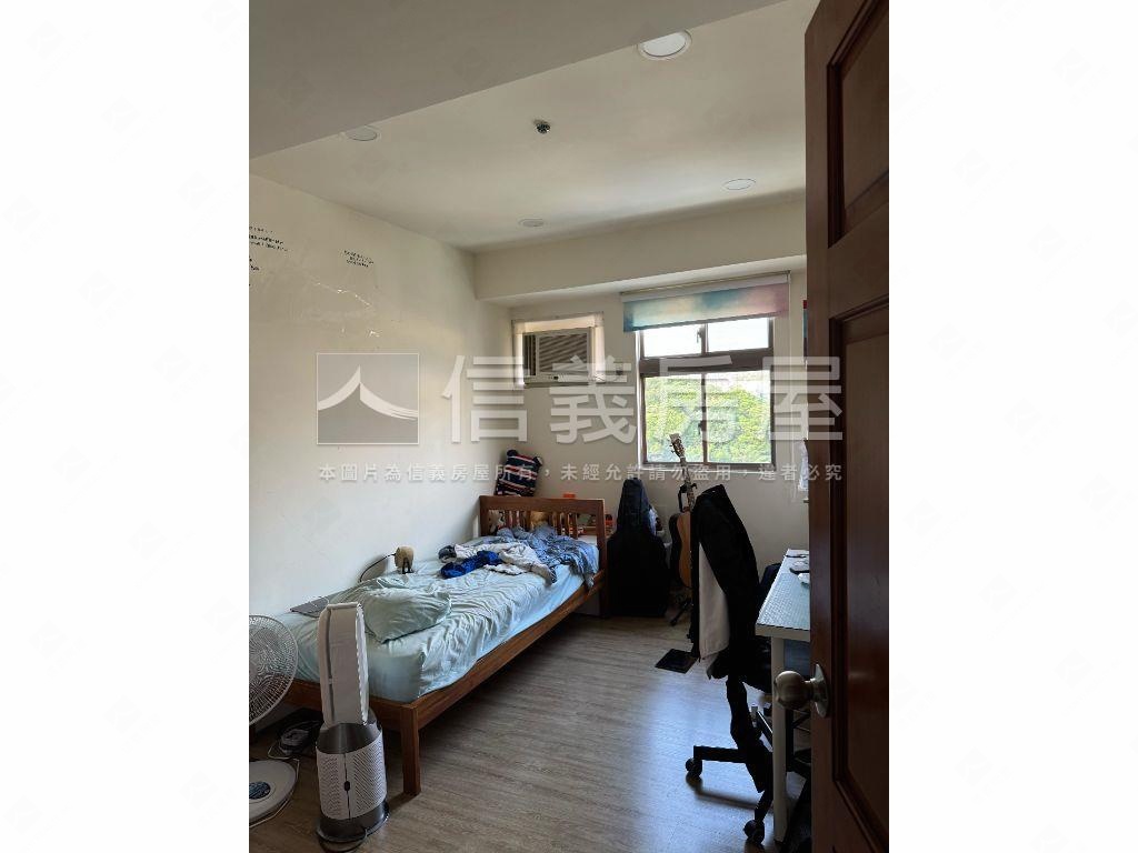潤泰美景２房景觀宅房屋室內格局與周邊環境