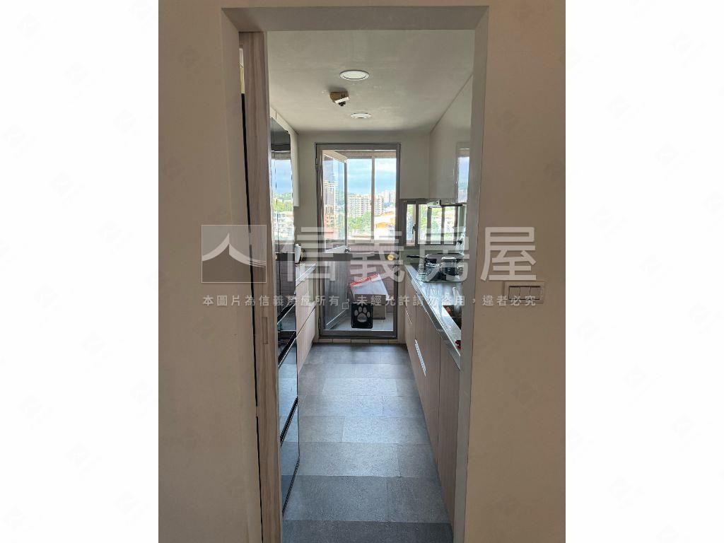 潤泰美景２房景觀宅房屋室內格局與周邊環境