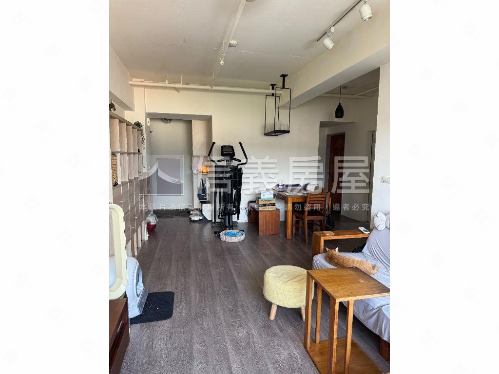 潤泰美景２房景觀宅房屋室內格局與周邊環境