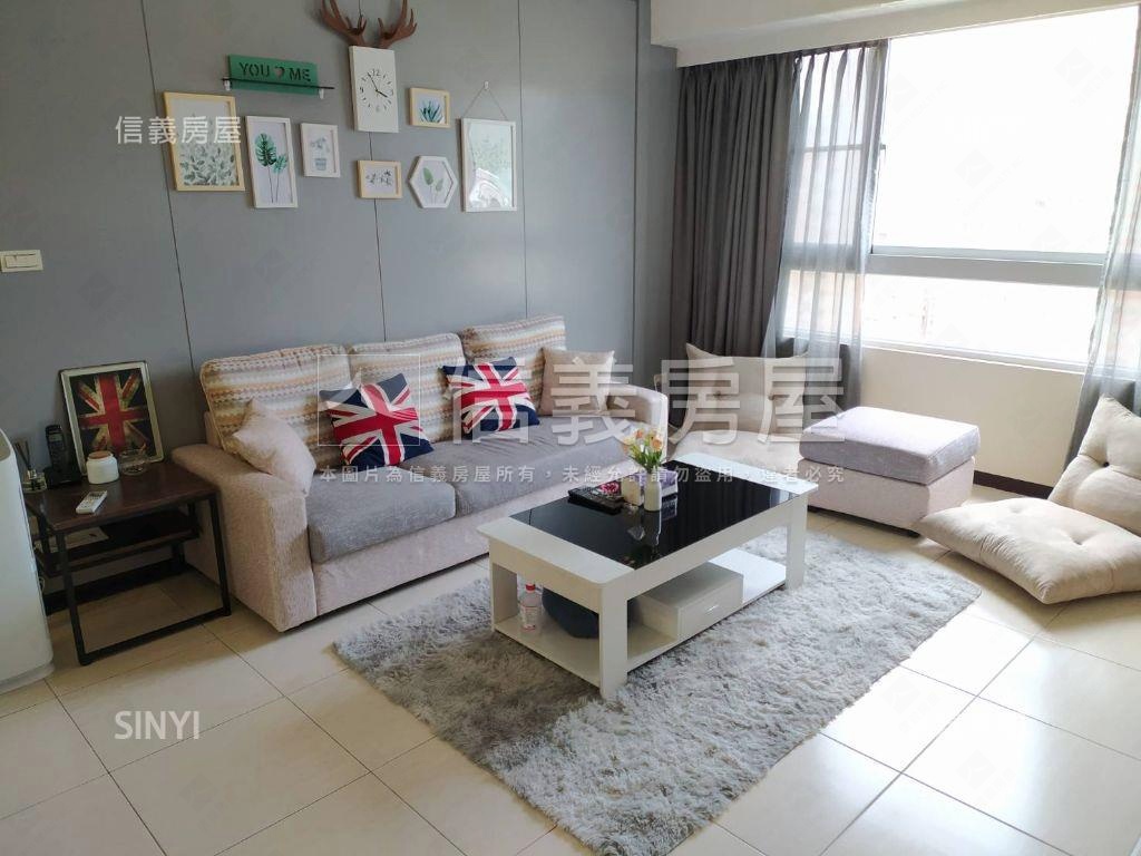 左營夏威夷採光三房平車房屋室內格局與周邊環境