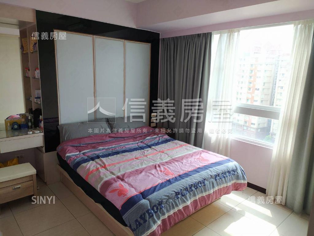 左營夏威夷採光三房平車房屋室內格局與周邊環境