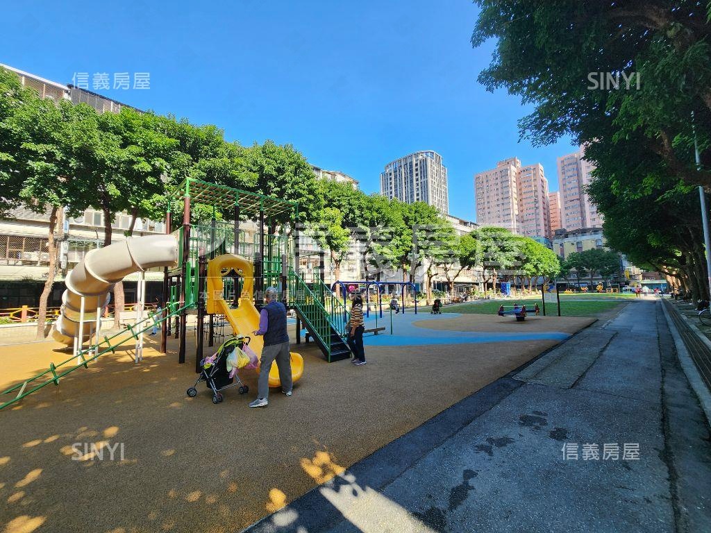 夢想成真．成家電梯三房房屋室內格局與周邊環境