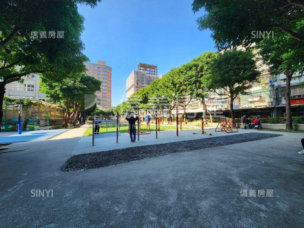 夢想成真．成家電梯三房房屋室內格局與周邊環境