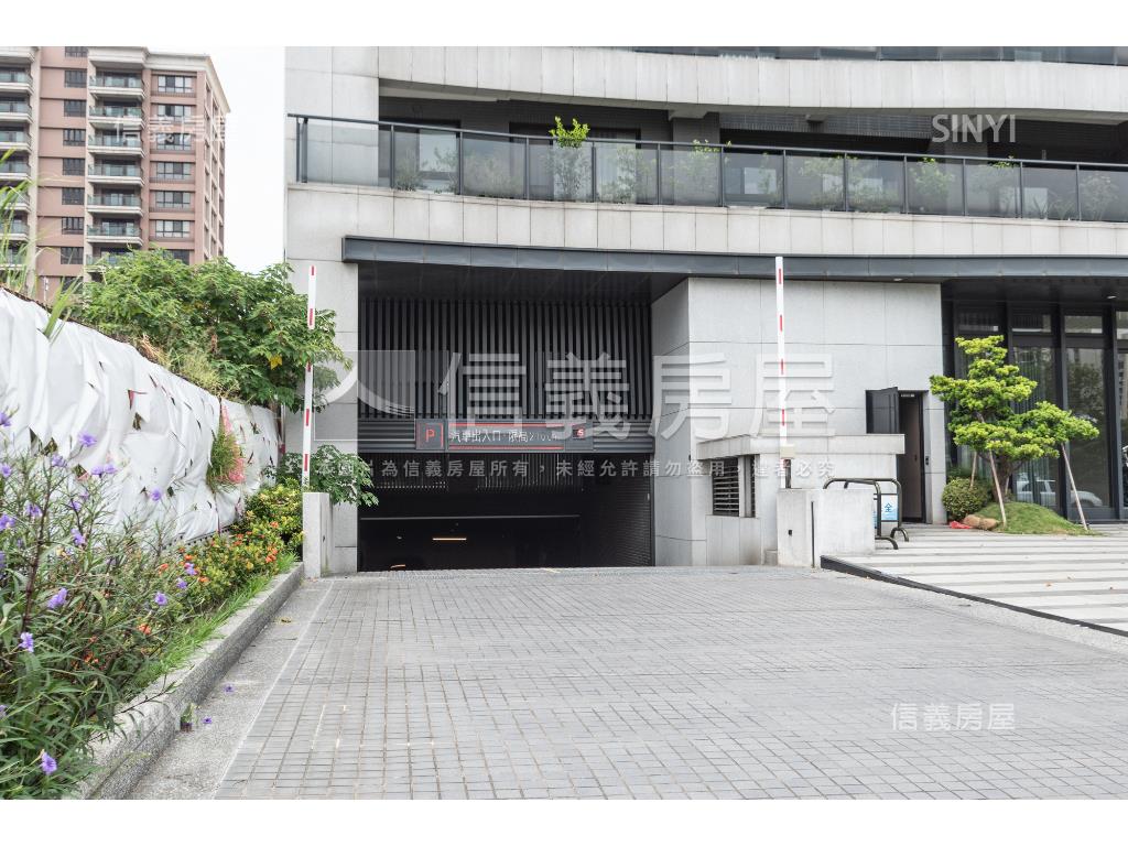 桃園重劃區近高鐵店面２房屋室內格局與周邊環境
