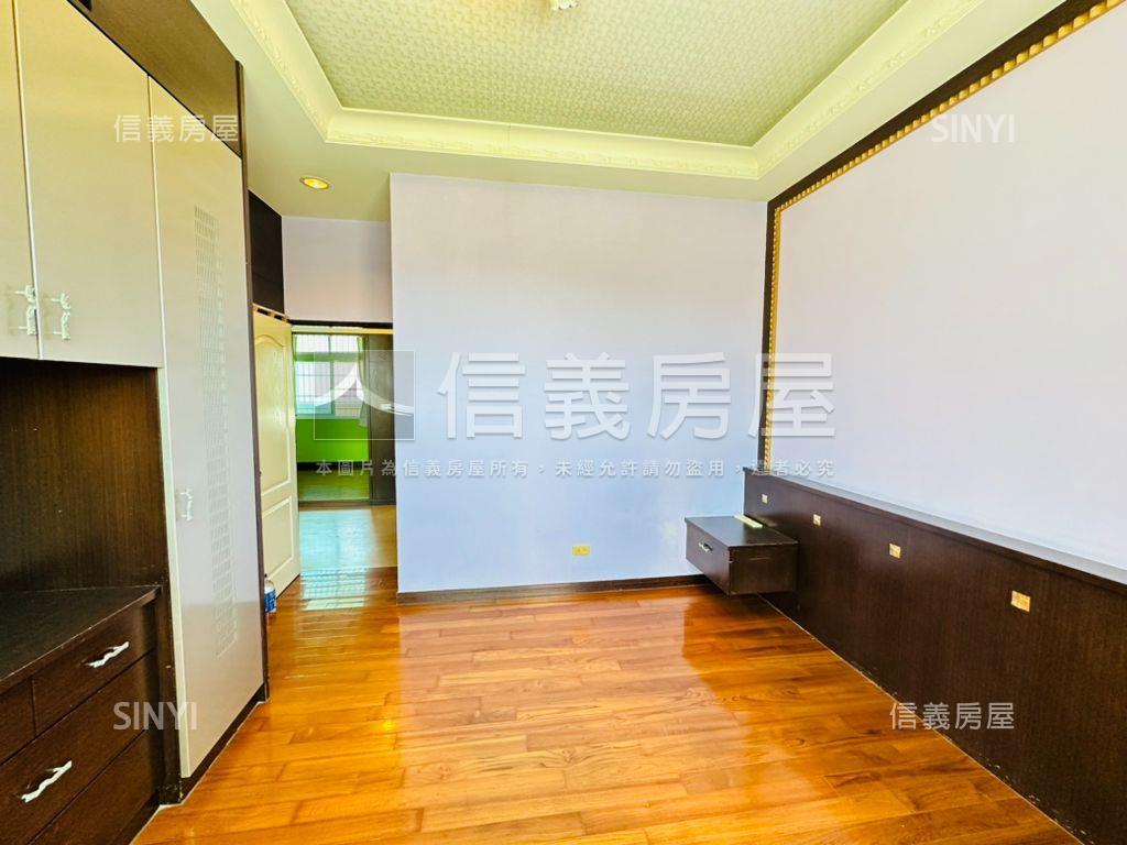 近高美館景觀３房平車房屋室內格局與周邊環境