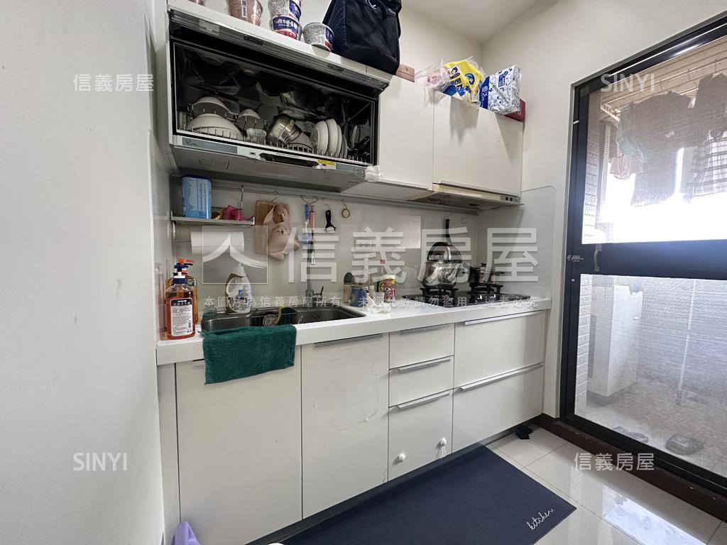 仁武高樓層景觀兩房房屋室內格局與周邊環境