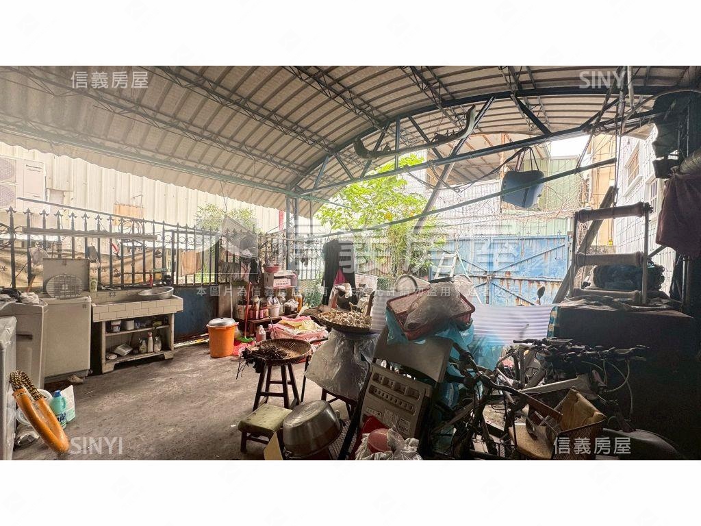 稀有前後臨路大地坪透天房屋室內格局與周邊環境