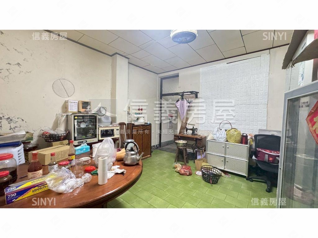 稀有前後臨路大地坪透天房屋室內格局與周邊環境