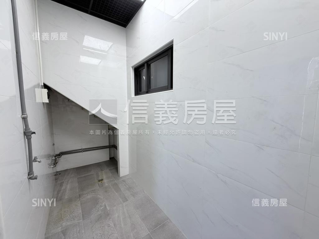 正忠勇路前後臨路店住房屋室內格局與周邊環境