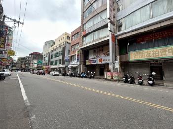 正中山路稀有整棟透店