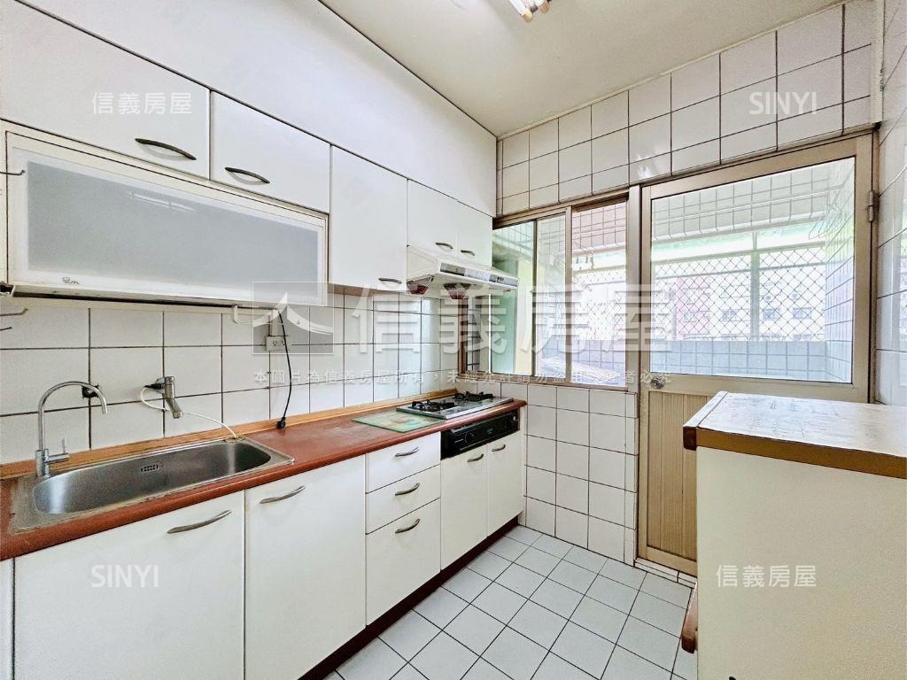 近昌平路朝南美景三房房屋室內格局與周邊環境