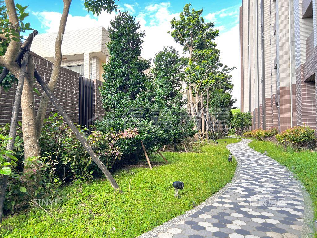 富宇中央公園花園三房平車房屋室內格局與周邊環境