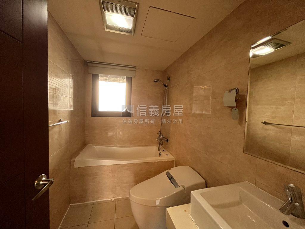 ✨皇翔百老匯三房車位⭐房屋室內格局與周邊環境