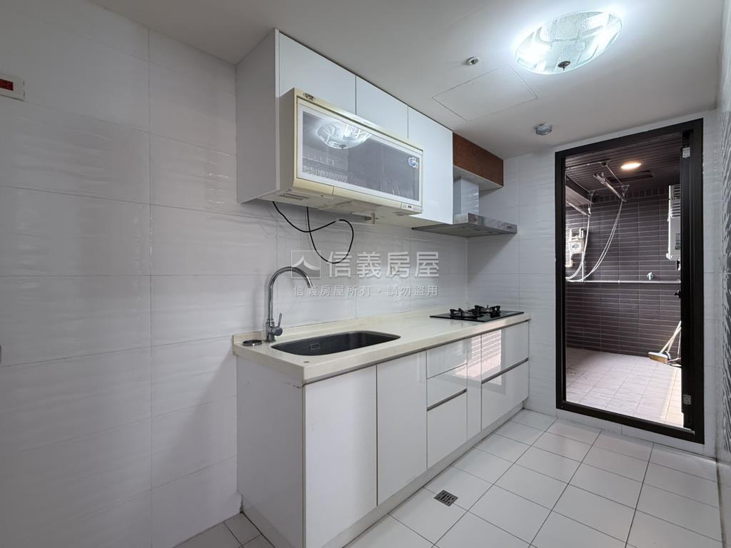 ✨皇翔百老匯三房車位⭐房屋室內格局與周邊環境
