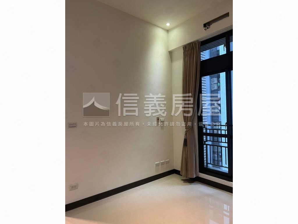 清新美景溫馨美屋房屋室內格局與周邊環境