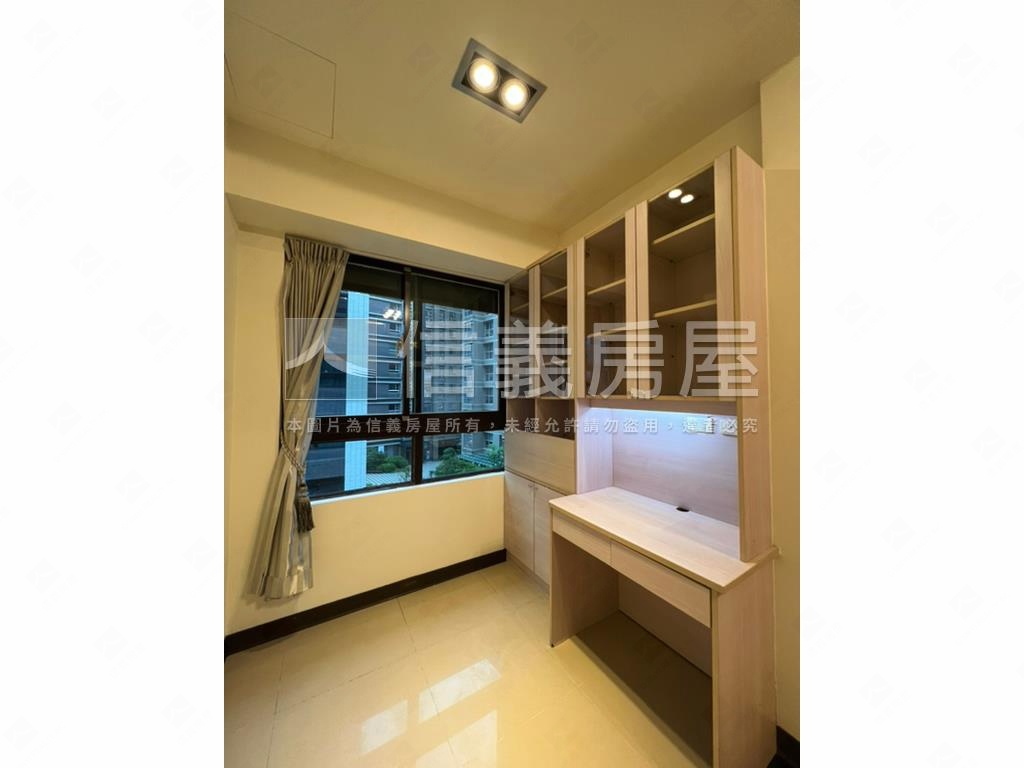 清新美景溫馨美屋房屋室內格局與周邊環境